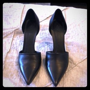 Vince D’Orsay Pump